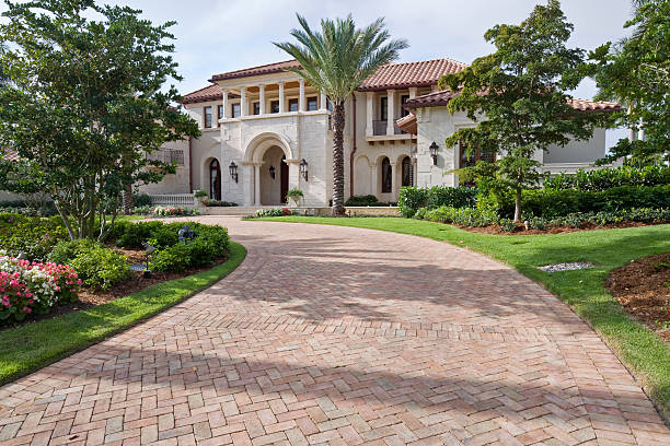 Best Affordable Driveway Paving  in Jackson, MS